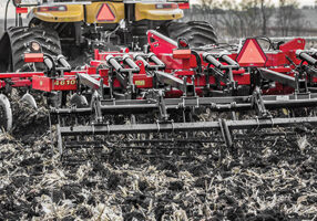 agwest-productline-sunflower-primarytillage